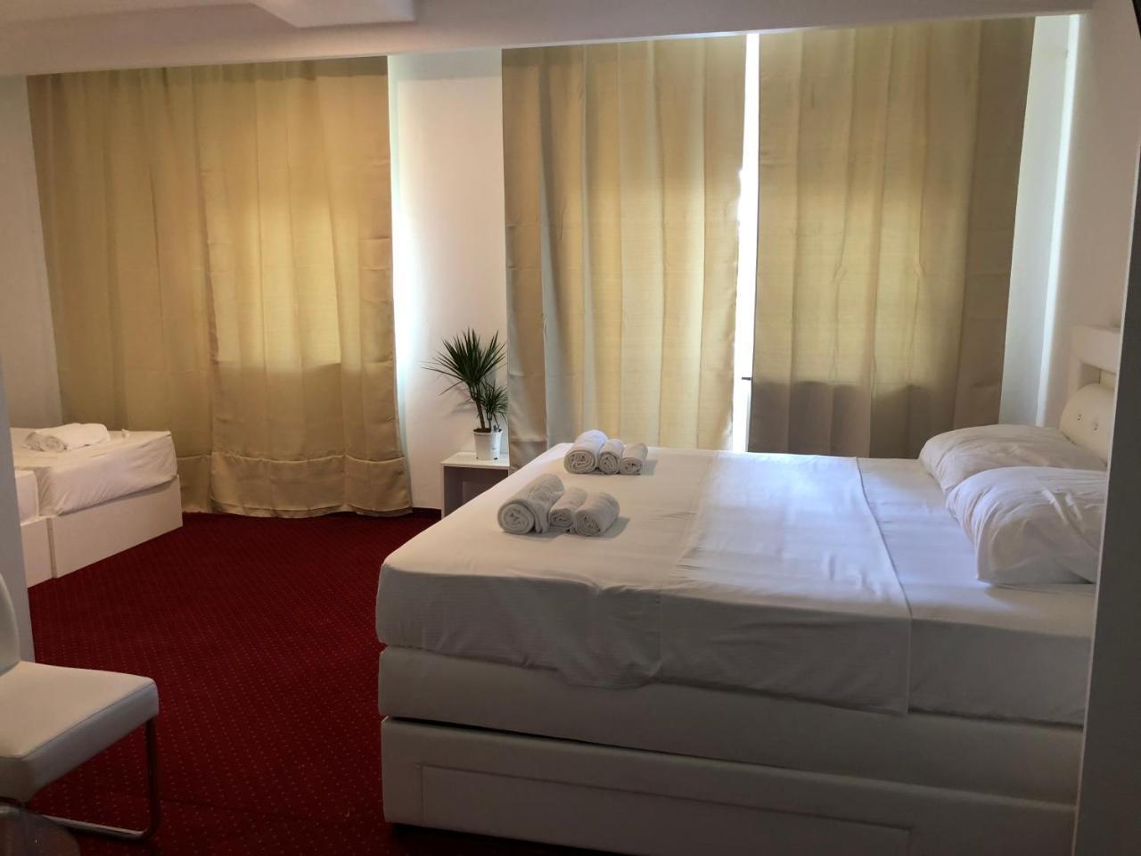 Hotel Park Crikvenica Luaran gambar