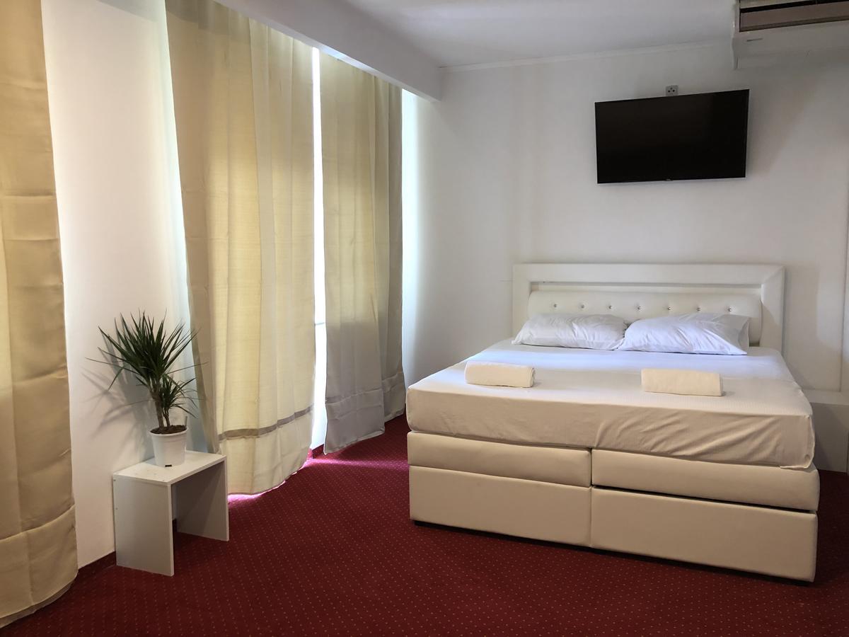 Hotel Park Crikvenica Luaran gambar