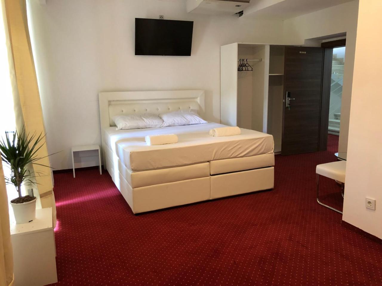 Hotel Park Crikvenica Luaran gambar
